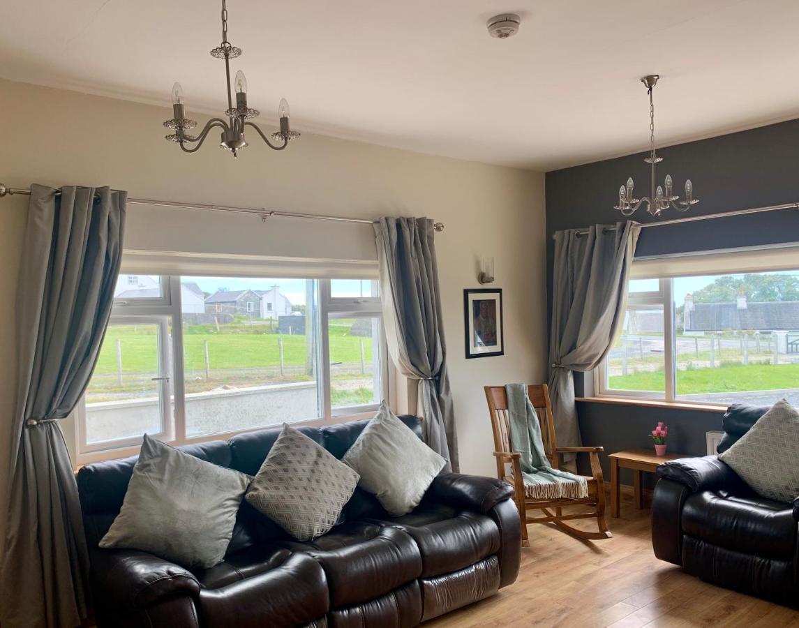 Wild Atlantic Way Cottage Dooagh Exterior photo